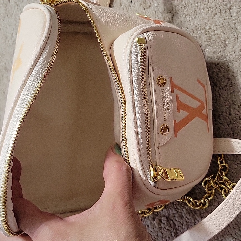 Fashion  Crossbody Bag in Cream and Orange - Picture 3 of 10
